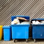 Tyto předměty se rozhodně nesmí vyhazovat do odpadkového koše: úplný